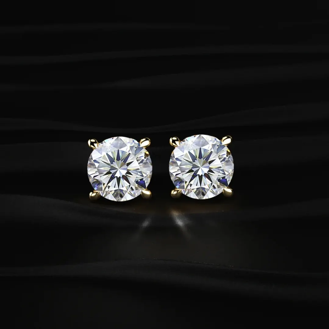 Lab-grown diamond ring