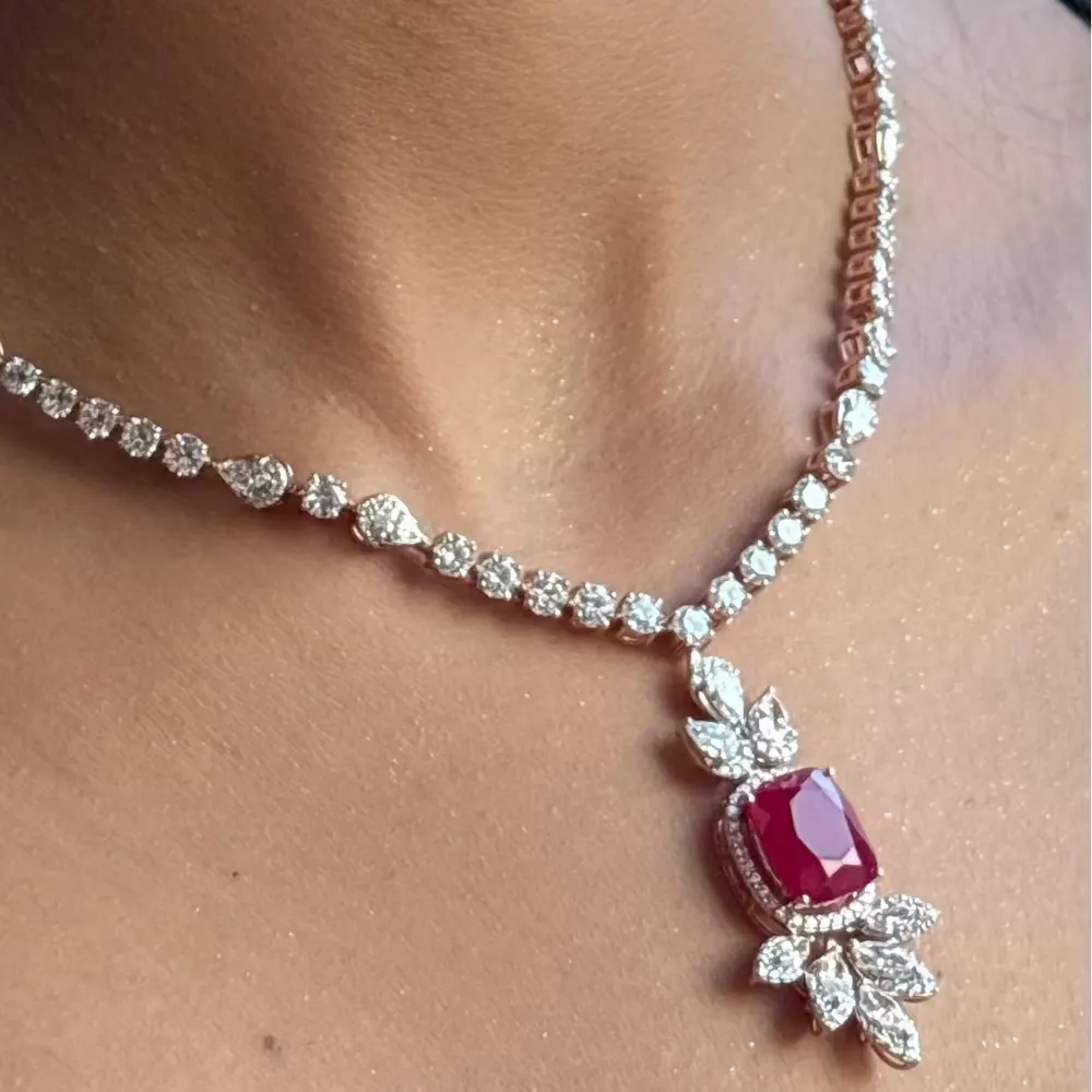 Lab-grown diamond necklace